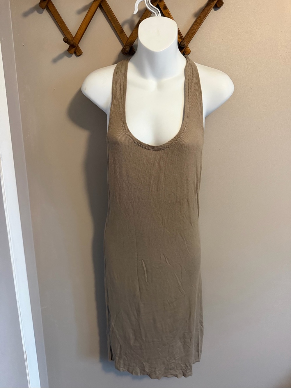 BCBGMAXAZRIA Lyocell Ribbed Racerback Scoop Neck Midi Tank Dress Beige L